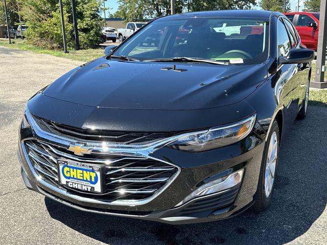 new 2024 Chevrolet Malibu car, priced at $29,195