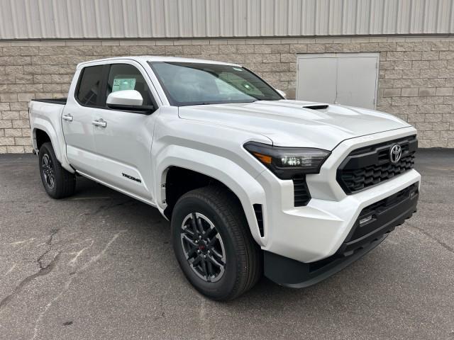 new 2025 Toyota Tacoma car, priced at $44,569