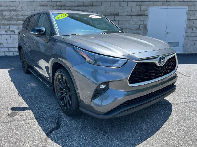 used 2023 Toyota Highlander Hybrid car, priced at $42,548