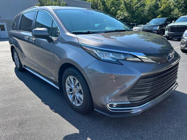 used 2021 Toyota Sienna car, priced at $38,149