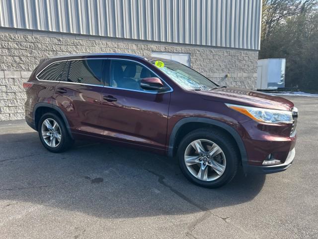 used 2016 Toyota Highlander car, priced at $23,771