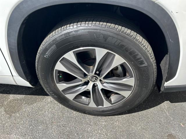 used 2022 Toyota Highlander car, priced at $36,221