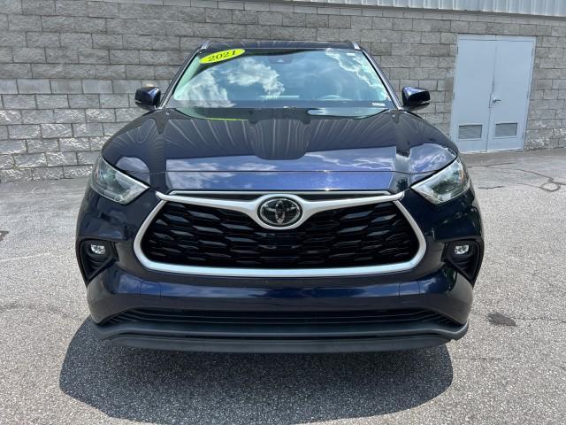 used 2021 Toyota Highlander car, priced at $32,182