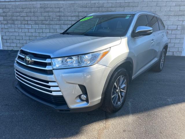 used 2019 Toyota Highlander car, priced at $26,991