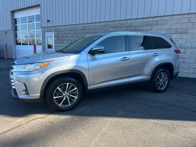 used 2019 Toyota Highlander car, priced at $26,991