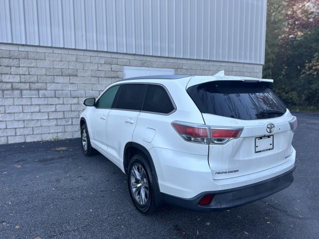 used 2014 Toyota Highlander car, priced at $15,954