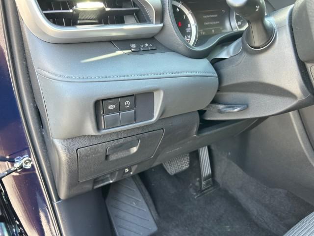 used 2023 Toyota Highlander car, priced at $32,529