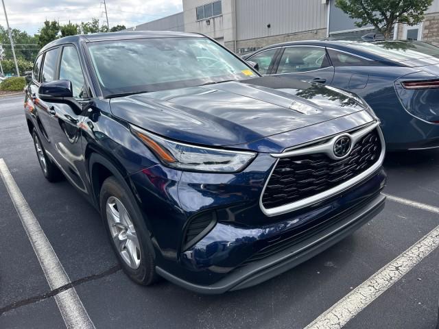 used 2023 Toyota Highlander car, priced at $32,629