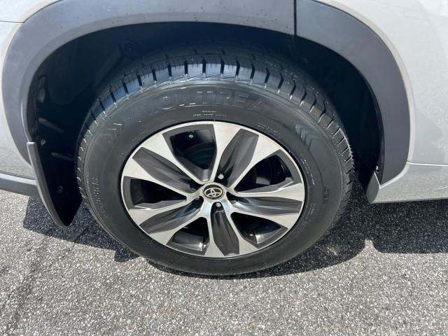 used 2022 Toyota Highlander car, priced at $35,548