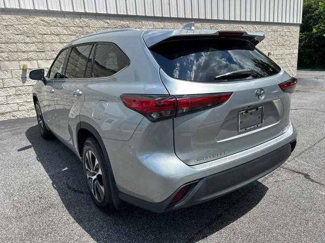 used 2022 Toyota Highlander car, priced at $35,548