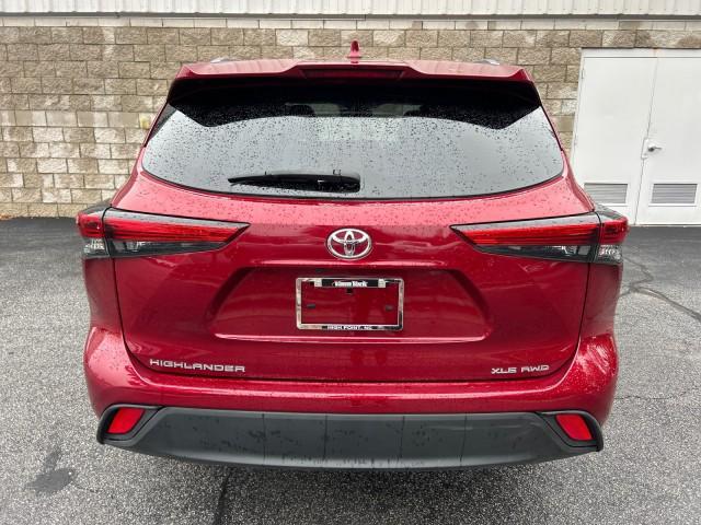 used 2020 Toyota Highlander car, priced at $31,995