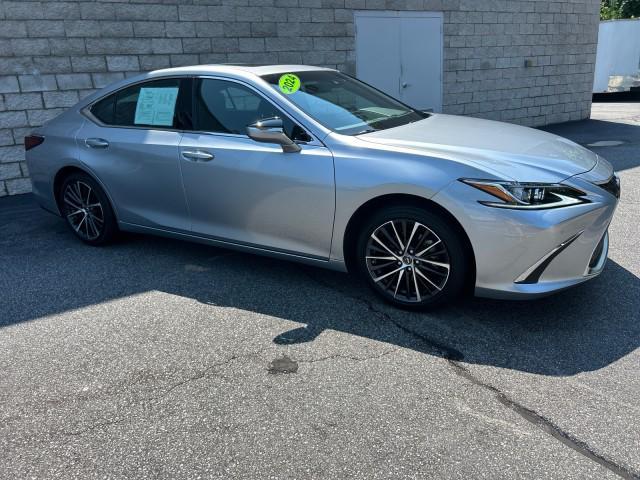 used 2024 Lexus ES 350 car, priced at $43,147