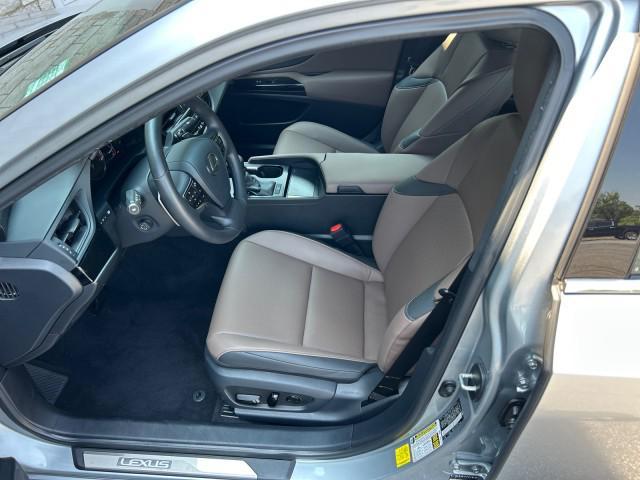 used 2024 Lexus ES 350 car, priced at $43,147