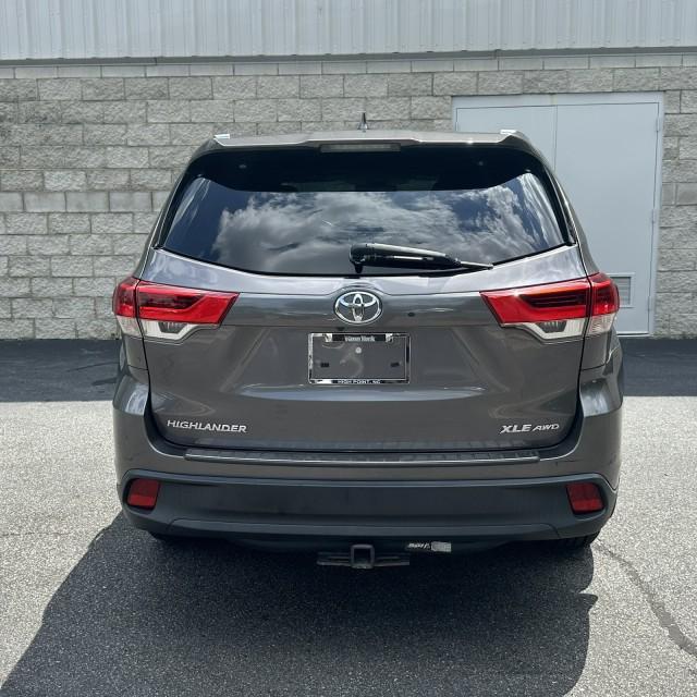 used 2019 Toyota Highlander car, priced at $25,311