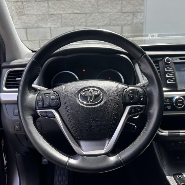 used 2019 Toyota Highlander car, priced at $25,311