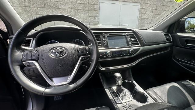 used 2019 Toyota Highlander car, priced at $25,311