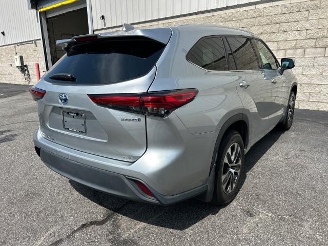 used 2020 Toyota Highlander Hybrid car, priced at $29,119