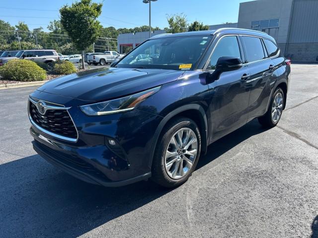 used 2020 Toyota Highlander car, priced at $36,458