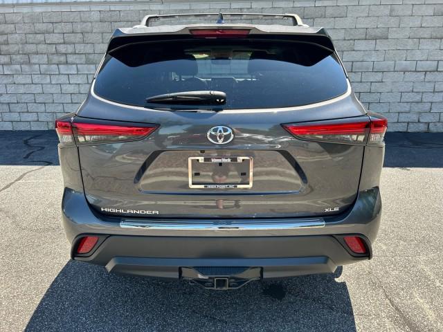 used 2022 Toyota Highlander car, priced at $36,358