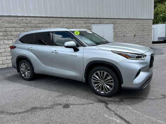 used 2021 Toyota Highlander Hybrid car, priced at $38,727