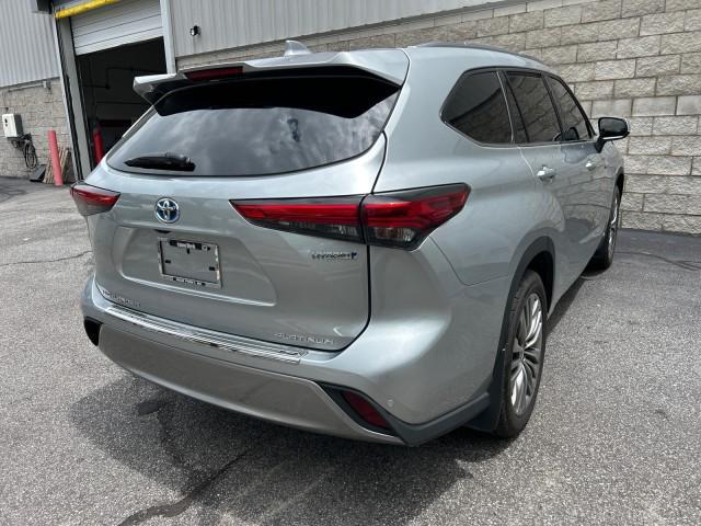 used 2021 Toyota Highlander Hybrid car, priced at $38,727