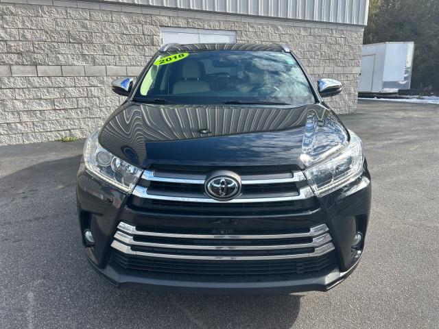 used 2018 Toyota Highlander car, priced at $25,727