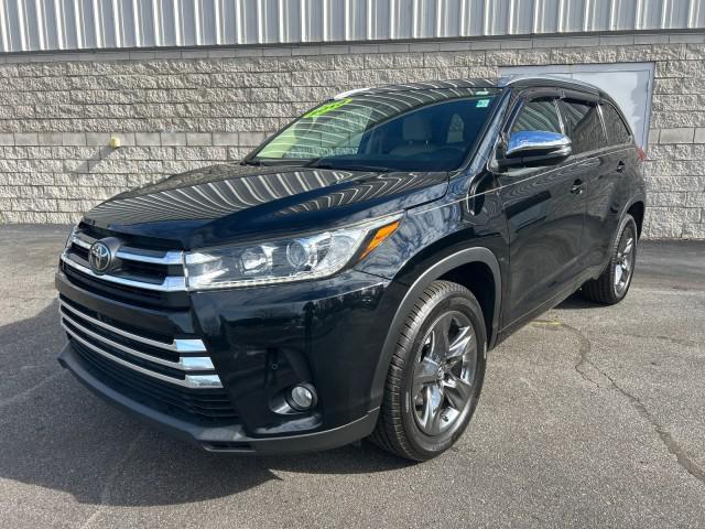 used 2018 Toyota Highlander car, priced at $25,727