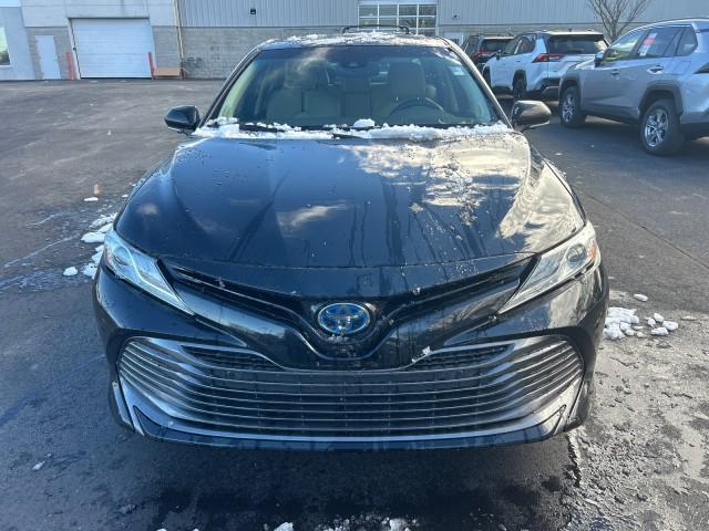 used 2018 Toyota Camry Hybrid car, priced at $22,727