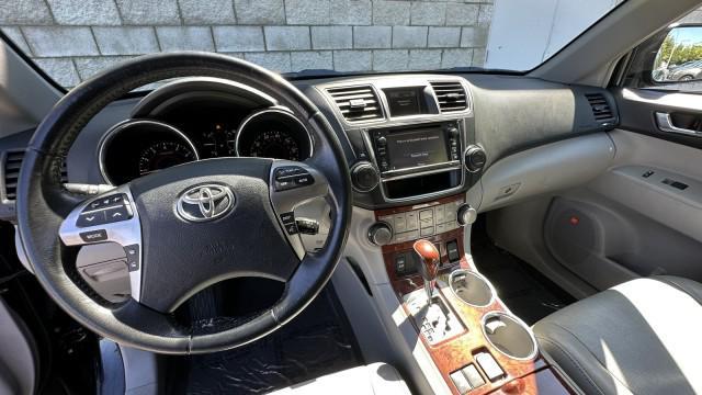 used 2013 Toyota Highlander car, priced at $8,919