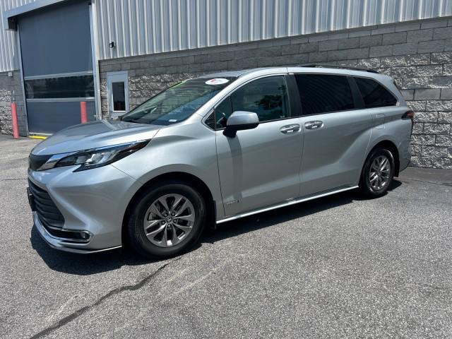 used 2021 Toyota Sienna car, priced at $38,458
