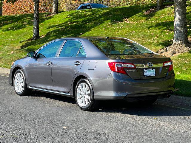 used 2014 Toyota Camry Hybrid car, priced at $13,280