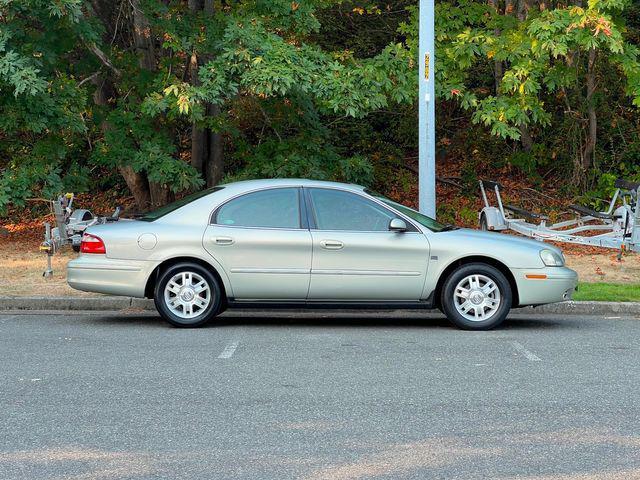 used 2005 Mercury Sable car, priced at $7,500