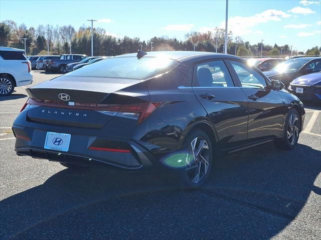 new 2025 Hyundai Elantra car, priced at $27,250