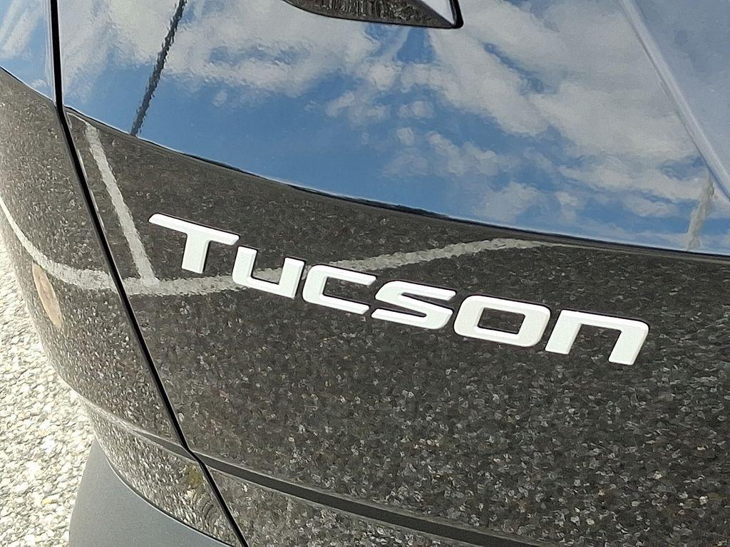 new 2025 Hyundai TUCSON Hybrid car, priced at $43,420