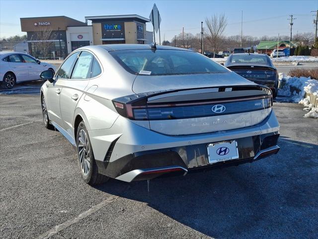 new 2025 Hyundai Sonata Hybrid car, priced at $39,160