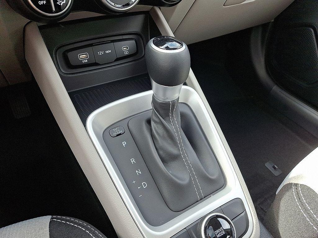 new 2025 Hyundai Venue car, priced at $24,430