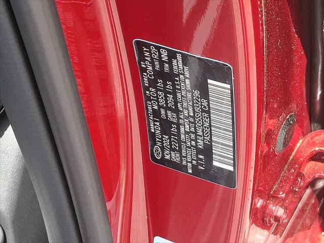 new 2025 Hyundai Elantra car, priced at $25,215