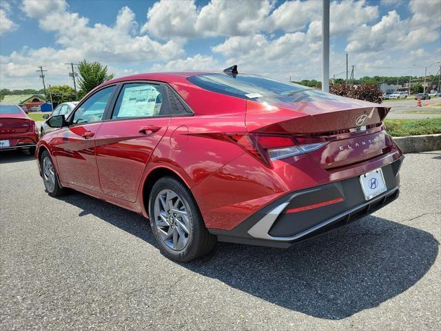 new 2025 Hyundai Elantra car, priced at $25,165