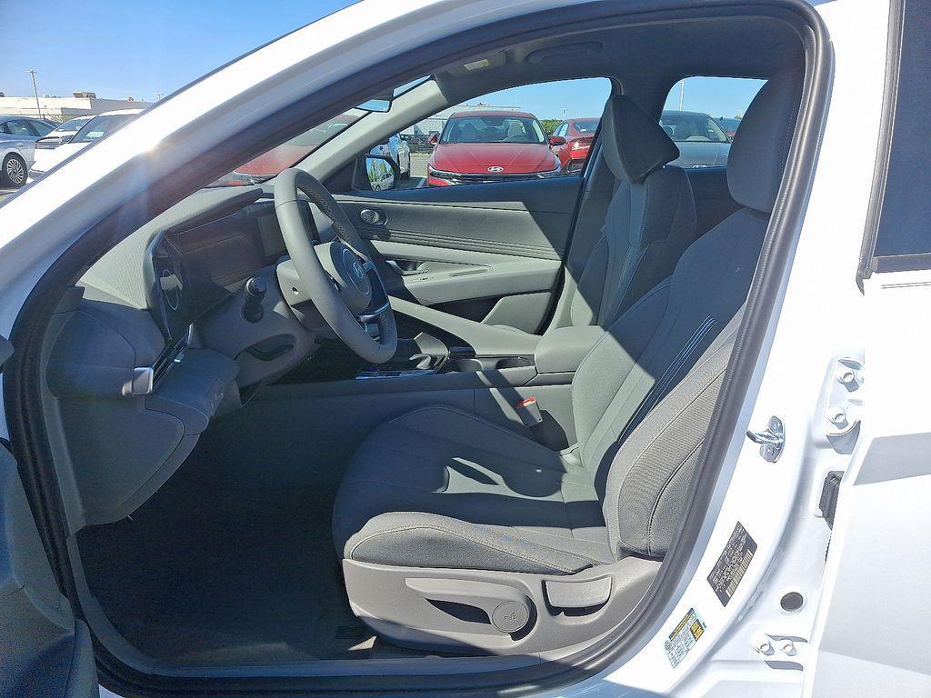 new 2025 Hyundai ELANTRA HEV car, priced at $29,705