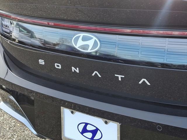 new 2025 Hyundai Sonata Hybrid car, priced at $39,205