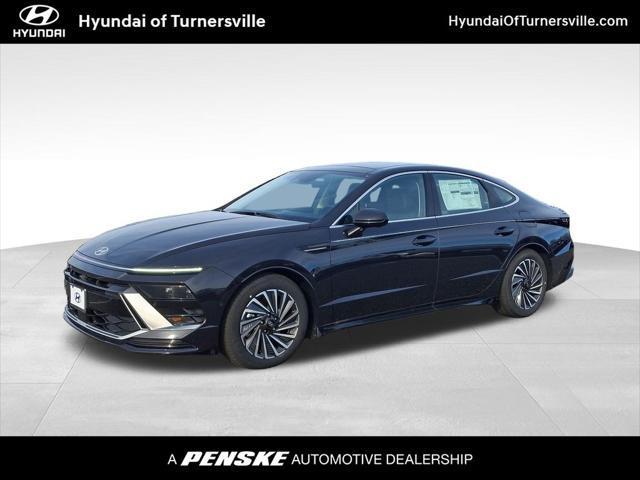 new 2025 Hyundai Sonata Hybrid car, priced at $39,205