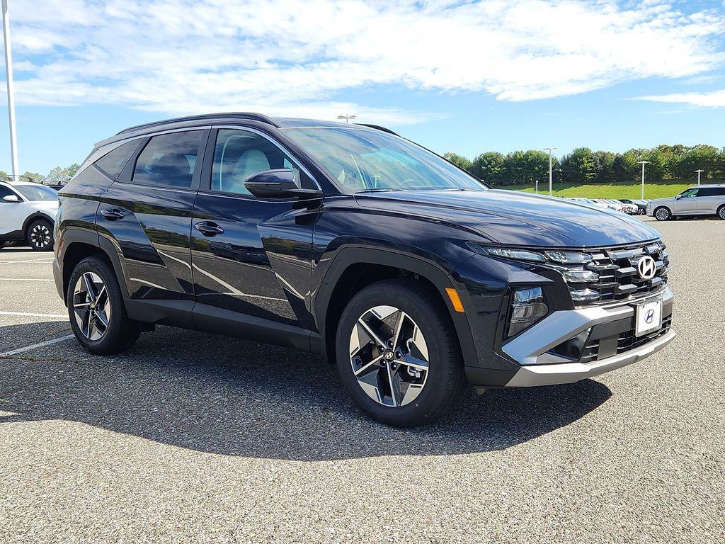new 2025 Hyundai TUCSON Hybrid car, priced at $39,080