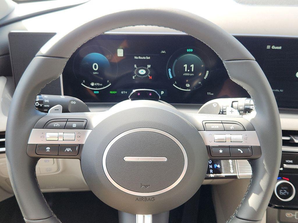 new 2025 Hyundai TUCSON Hybrid car, priced at $39,080