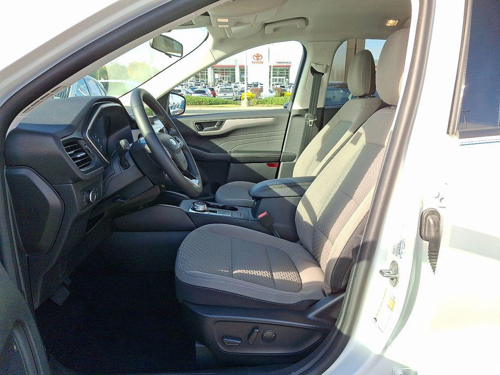 used 2022 Ford Escape car, priced at $22,084