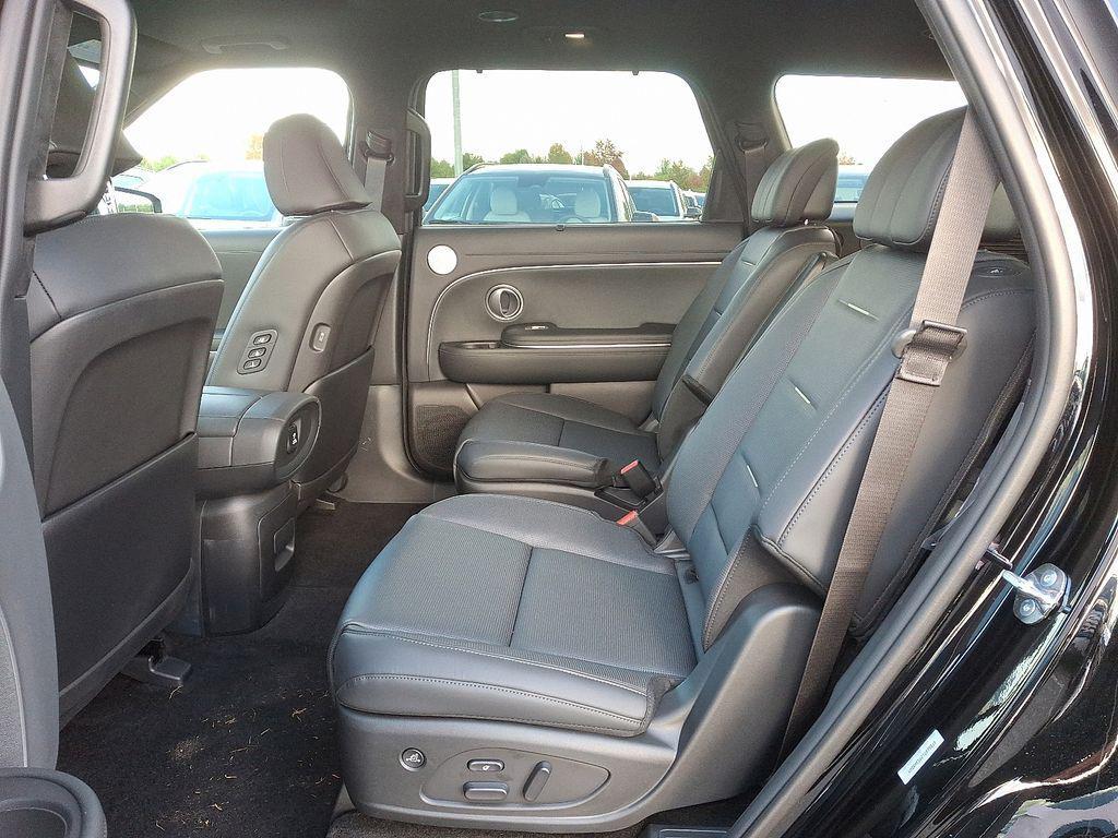 new 2026 Hyundai Palisade Hybrid car, priced at $61,020