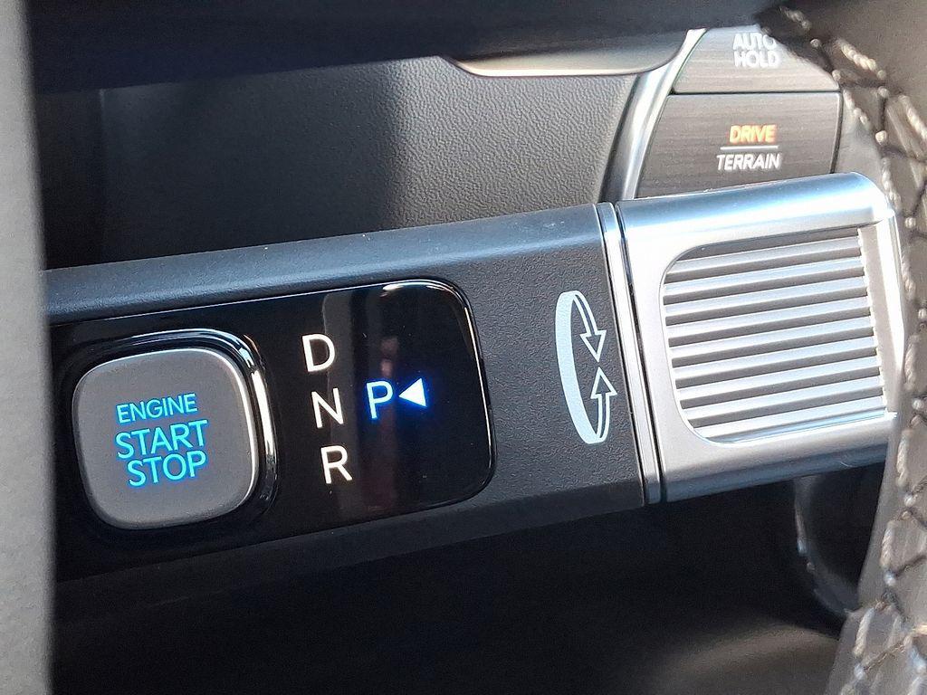 new 2026 Hyundai Palisade Hybrid car, priced at $61,020