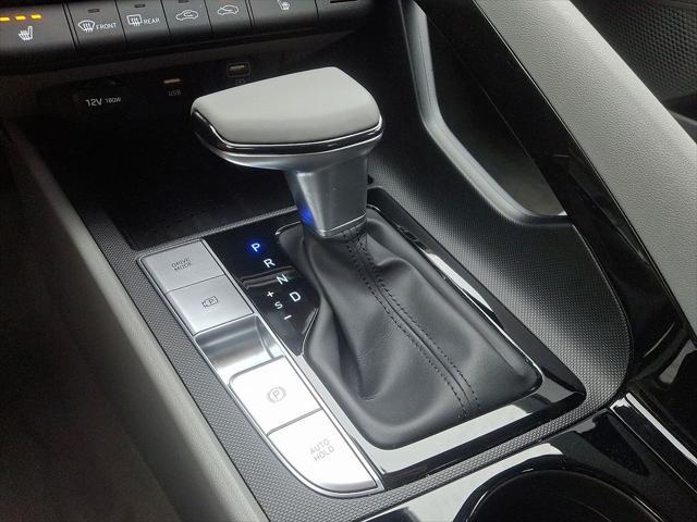 used 2022 Hyundai Elantra car, priced at $19,999