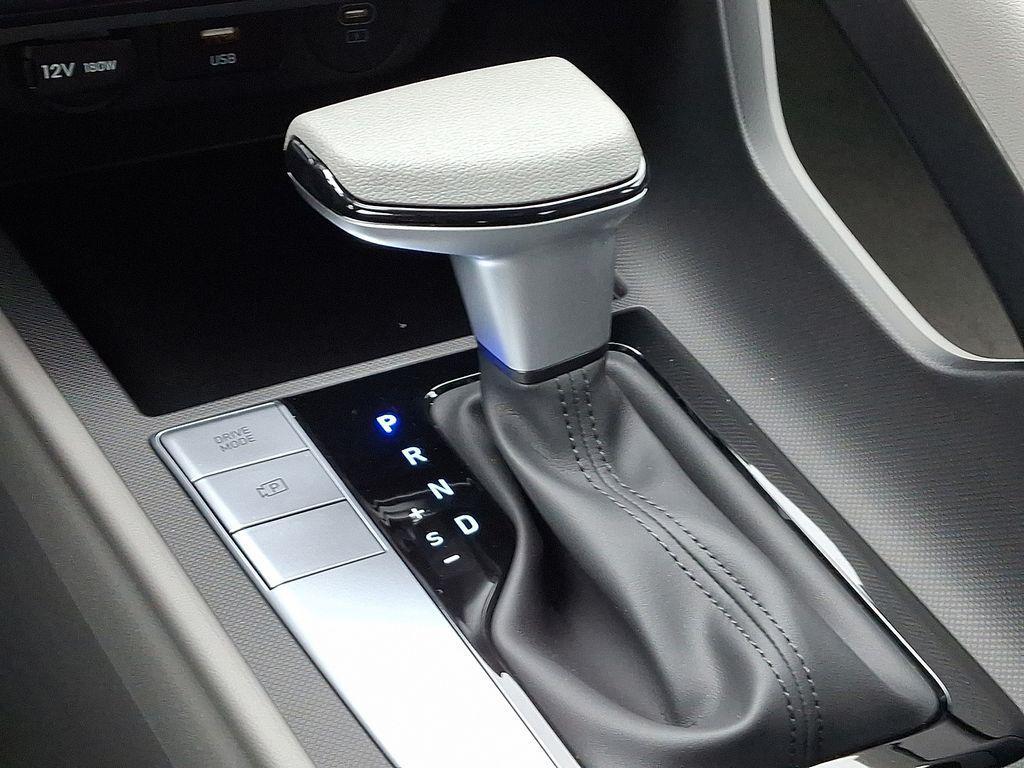 new 2025 Hyundai Elantra car, priced at $24,010