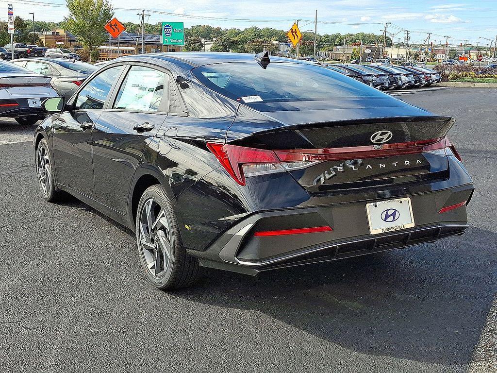 new 2025 Hyundai Elantra car, priced at $25,120