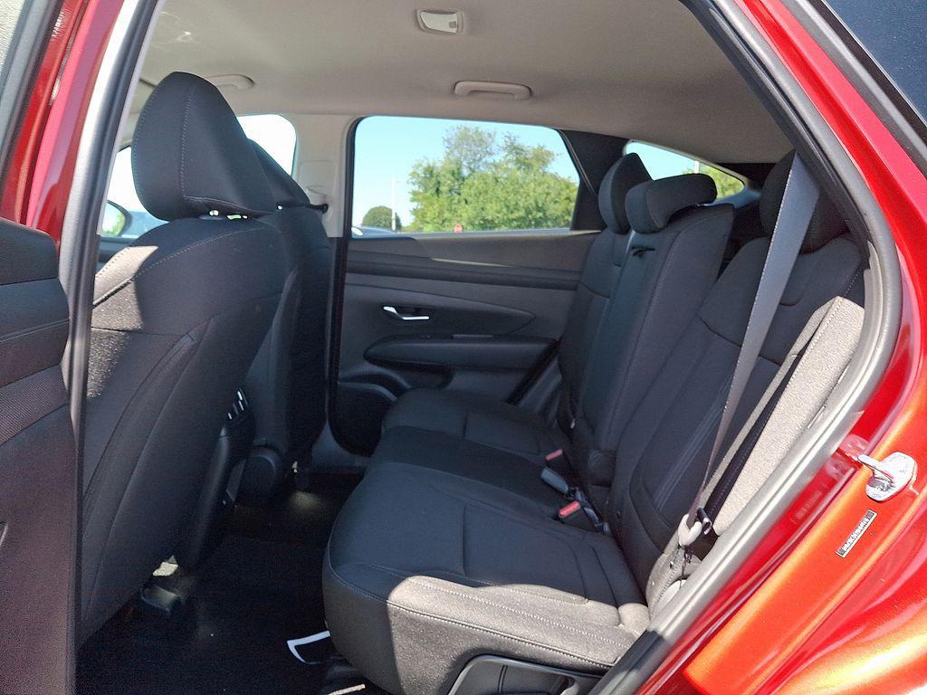 new 2025 Hyundai Tucson car, priced at $35,290